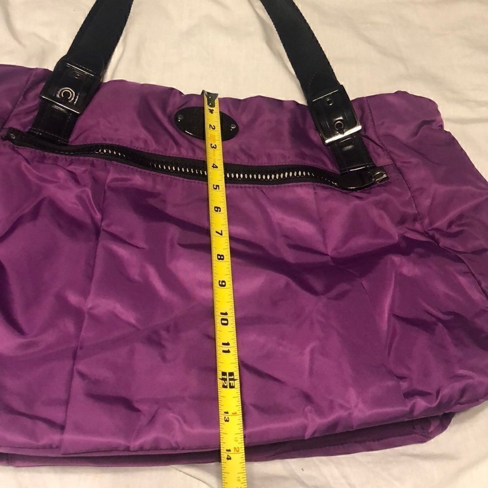Kenneth Cole Reaction Tote Bag - Picture 11 of 11